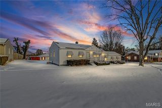 202 Sunshine Drive, Festus, MO 63028