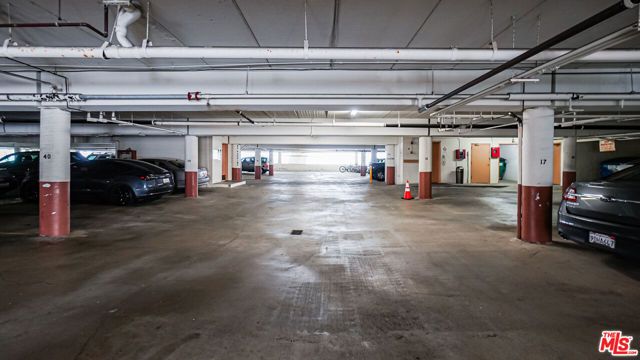 6151 Canterbury Drive 103, Culver City, CA 90230