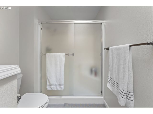 16552 Sw HENDERSON Ct, Beaverton, OR 97007