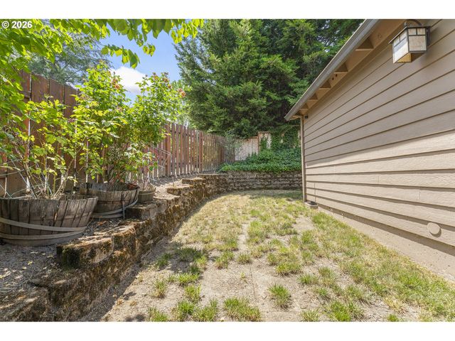 16552 Sw HENDERSON Ct, Beaverton, OR 97007