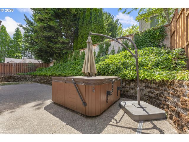 16552 Sw HENDERSON Ct, Beaverton, OR 97007
