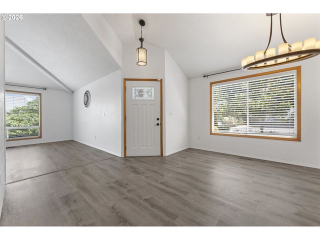 16552 Sw HENDERSON Ct, Beaverton, OR 97007