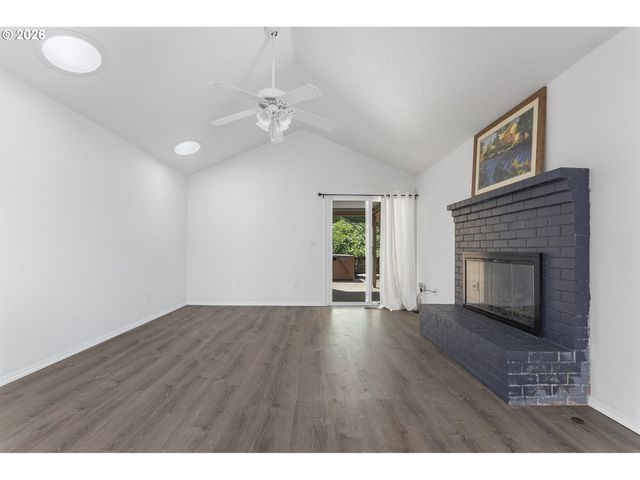 16552 Sw HENDERSON Ct, Beaverton, OR 97007