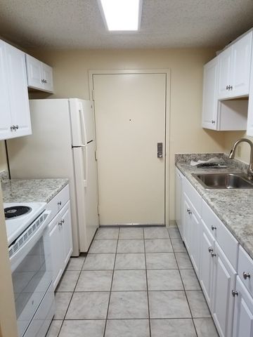 46 Silver Hill 10, Natick, MA 01760