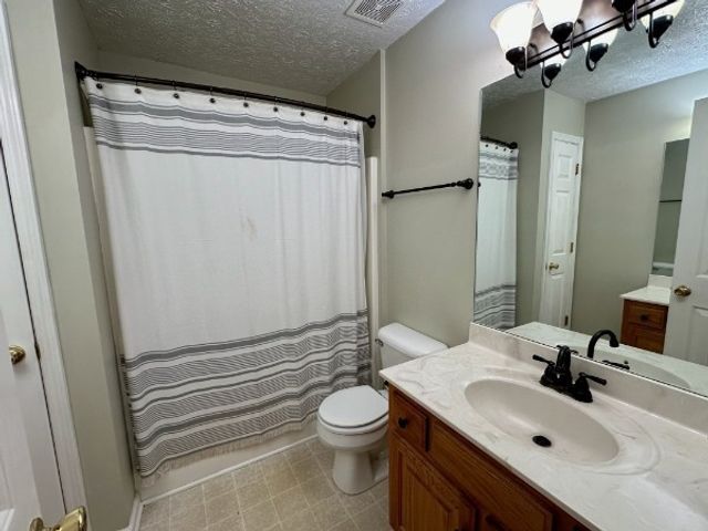 3467 New Hope Rd, Hendersonville, TN 37075