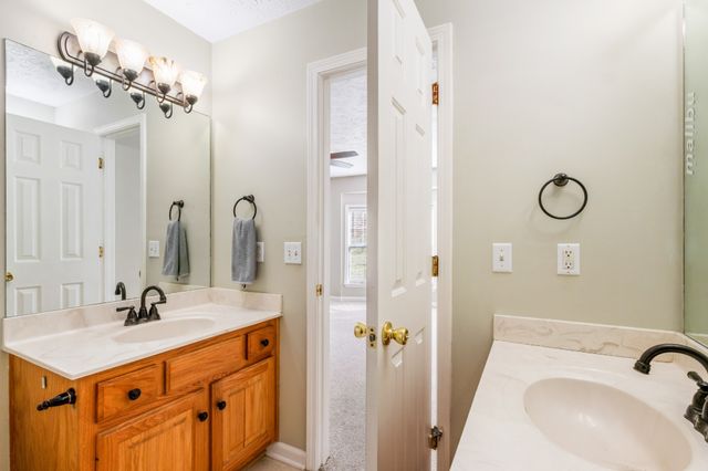 3467 New Hope Rd, Hendersonville, TN 37075