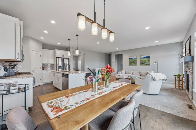 1935 Bowstring Dr, Marion, IA 52302