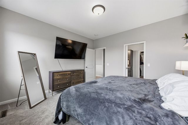 1935 Bowstring Dr, Marion, IA 52302