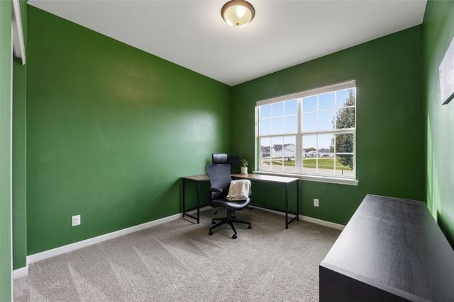 1935 Bowstring Dr, Marion, IA 52302