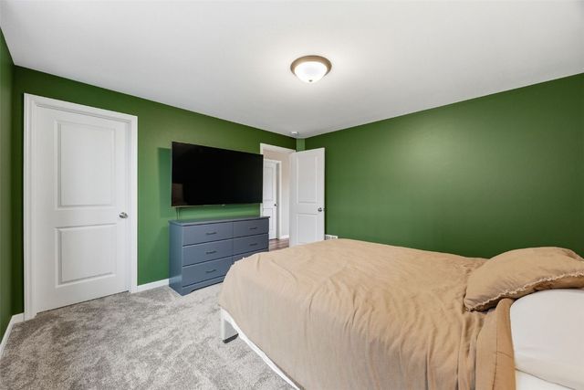 1935 Bowstring Dr, Marion, IA 52302