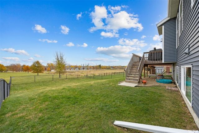 1935 Bowstring Dr, Marion, IA 52302