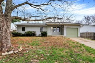 401 W Iroquois Drive, Ellettsville, IN 47429