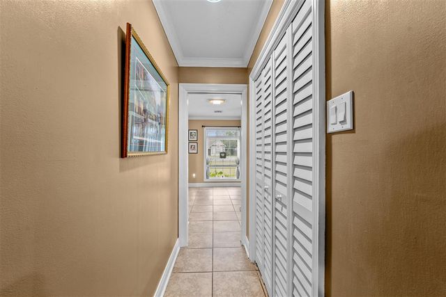 6917 Shadow Lane, Lake Charles, LA 70605