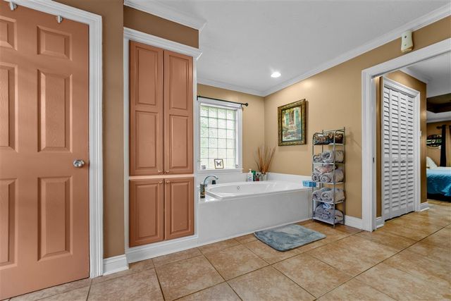6917 Shadow Lane, Lake Charles, LA 70605