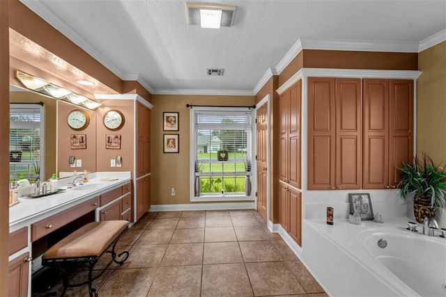 6917 Shadow Lane, Lake Charles, LA 70605