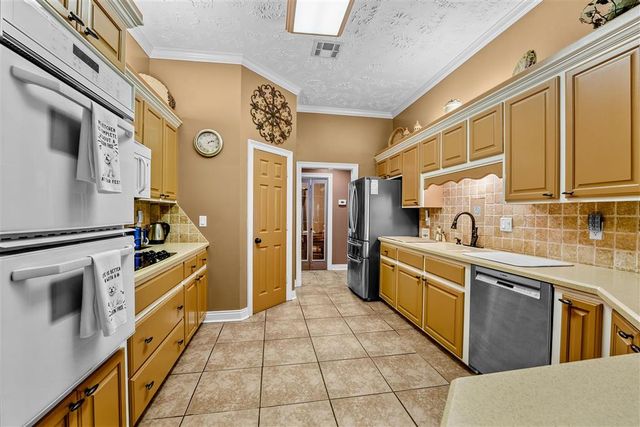 6917 Shadow Lane, Lake Charles, LA 70605