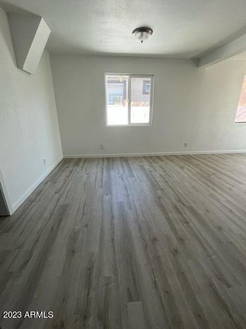 812 S Greenleaf Lane, Avondale, AZ 85323