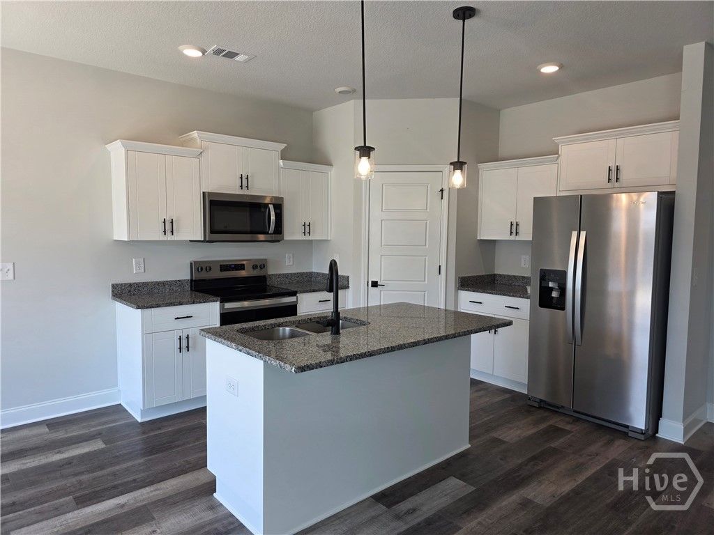 Image 13 of property listing at 123 Susan Drive, Rincon, GA 31326