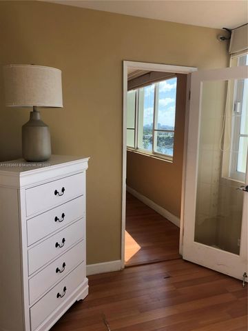 5005 Collins Ave 1202, Miami Beach, FL 33140