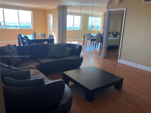 5005 Collins Ave 1202, Miami Beach, FL 33140