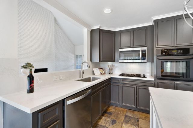 6003 Bermuda Dunes Drive, Houston, TX 77069