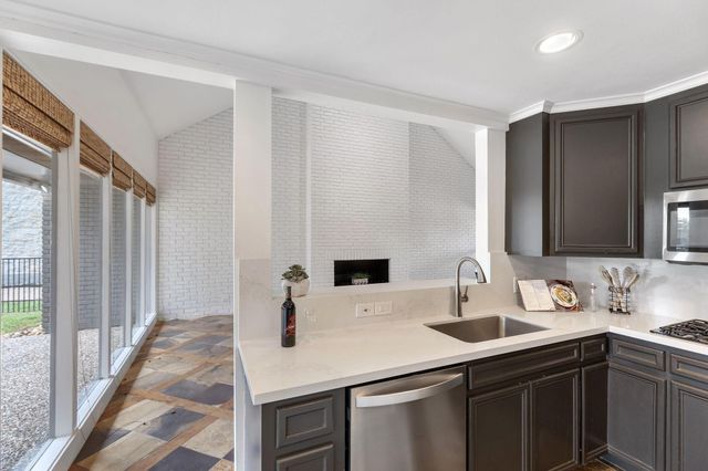 6003 Bermuda Dunes Drive, Houston, TX 77069