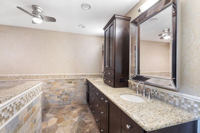 6003 Bermuda Dunes Drive, Houston, TX 77069