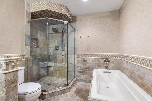 6003 Bermuda Dunes Drive, Houston, TX 77069
