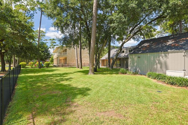 6003 Bermuda Dunes Drive, Houston, TX 77069