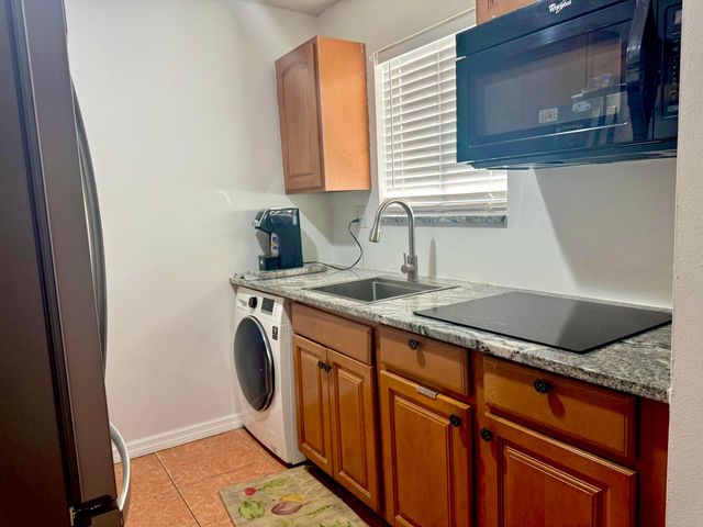6086 Forest Hill Boulevard 208, West Palm Beach, FL 33415