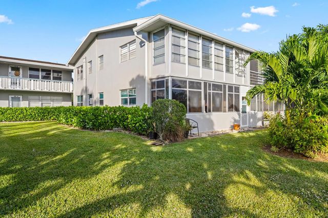 380 Sheffield P, West Palm Beach, FL 33417