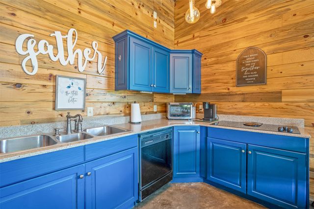 377 Utzman Road, Kilgore, TX 75662