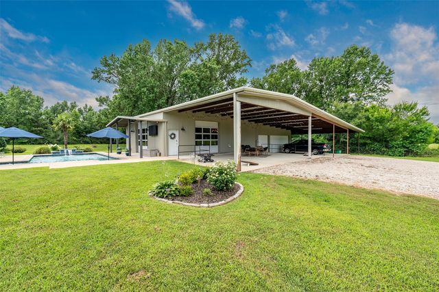 377 Utzman Road, Kilgore, TX 75662