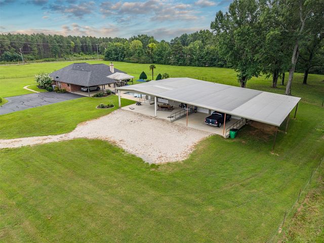 377 Utzman Road, Kilgore, TX 75662