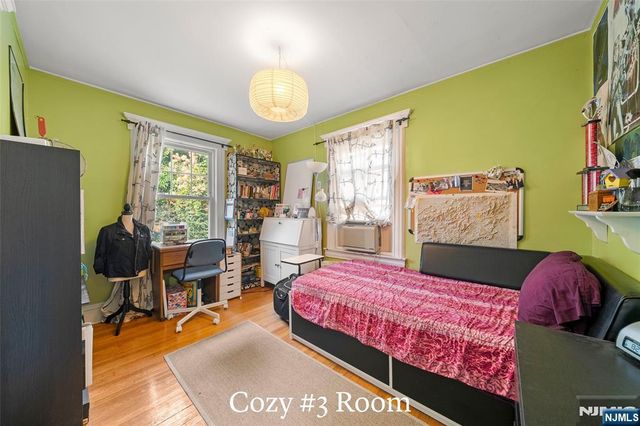 332 Harold Avenue, Leonia, NJ 07605