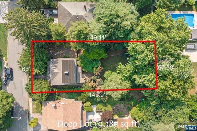 332 Harold Avenue, Leonia, NJ 07605