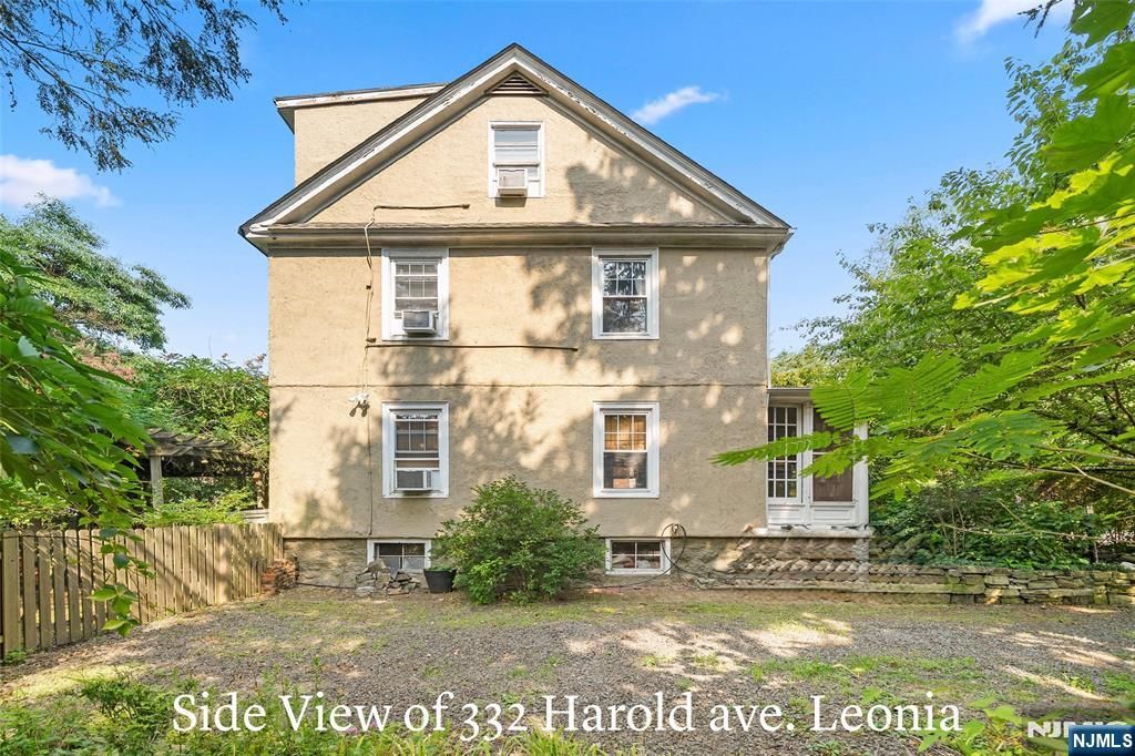 332 Harold Avenue, Leonia, NJ 07605
