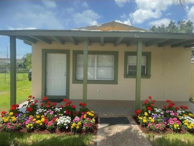 4100 SW 28th Street, West Park, FL 33023