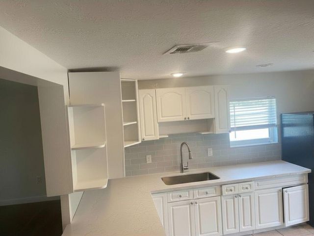 4100 SW 28th Street, West Park, FL 33023