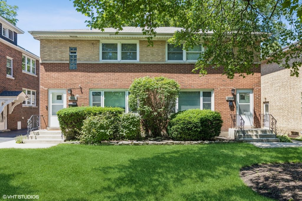 1009 & 1011 W Hillgrove Avenue, La Grange, IL 60525 — exterior