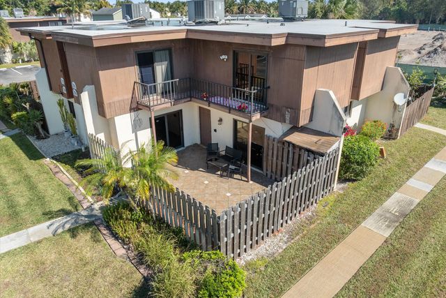 2966 Kirk Road, Lake Worth, FL 33461