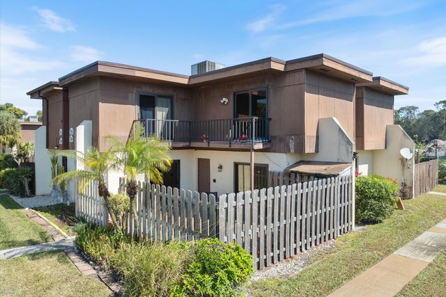 2966 Kirk Road, Lake Worth, FL 33461