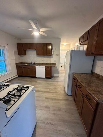 92 Robbins St 2, Avon, MA 02322