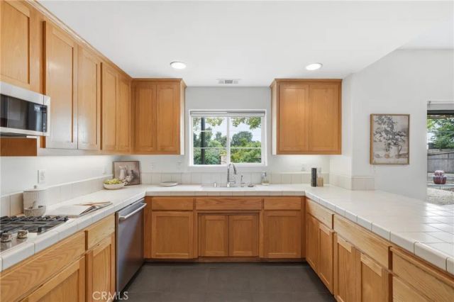 6000 Via Colonia Court, Atascadero, CA 93422