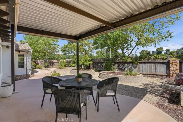 6000 Via Colonia Court, Atascadero, CA 93422