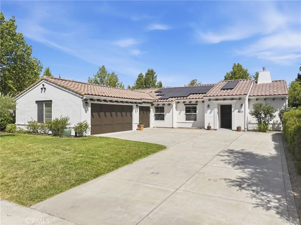 6000 Via Colonia Court, Atascadero, CA 93422