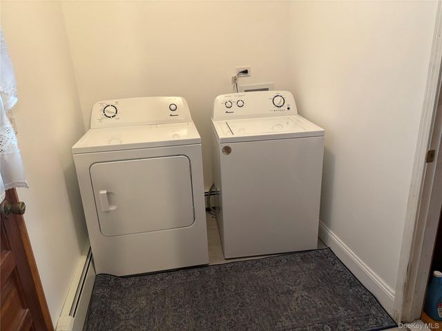 20 Hillview Drive, Poughkeepsie, NY 12603