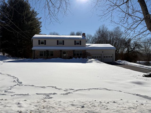 20 Hillview Drive, Poughkeepsie, NY 12603