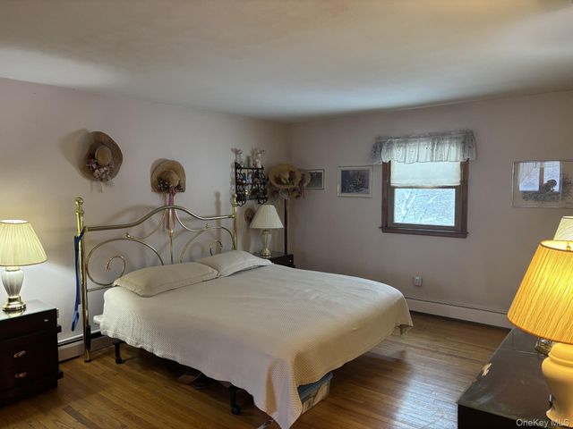 20 Hillview Drive, Poughkeepsie, NY 12603