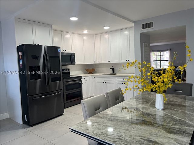 12277 SW 16th Ter 106-Y, Miami, FL 33175